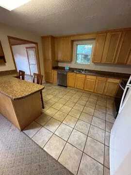 Building Photo - 641 Monnie St