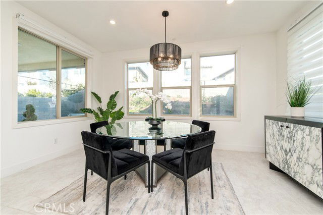 Building Photo - 295 Autumn Wy