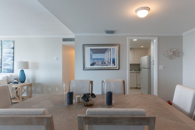 Building Photo - 2600 N Flagler Dr