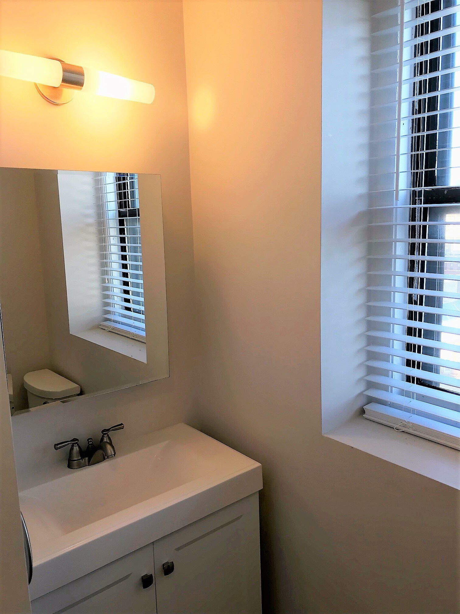 Building Photo - 81 Westland Ave