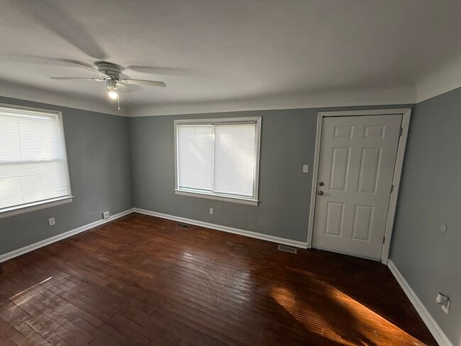 Building Photo - 3513 Dakota Ave