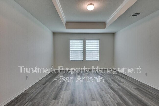 Building Photo - 10903 Dewlap Trail