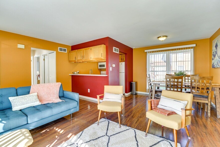 Building Photo - 8941 Shawn Dr