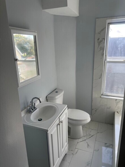 1st Full Bath - 49 Elder St