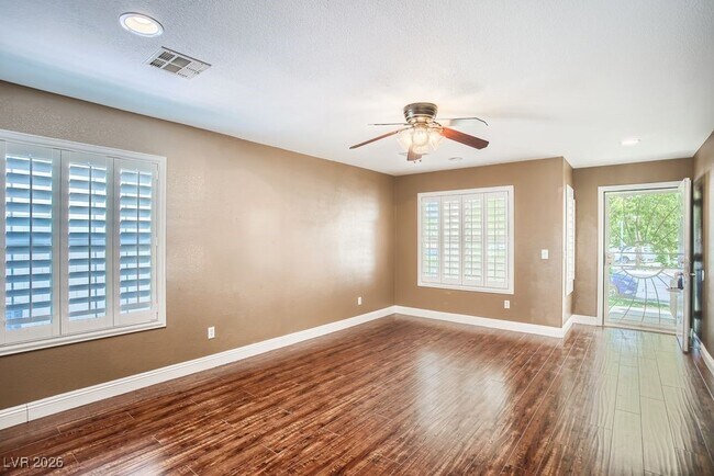 Building Photo - 591 Fox Chase St