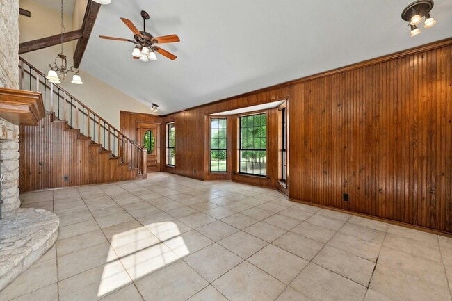 Building Photo - 1700 Co Rd 130