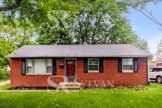 Building Photo - Carve Out a Great Life Here!