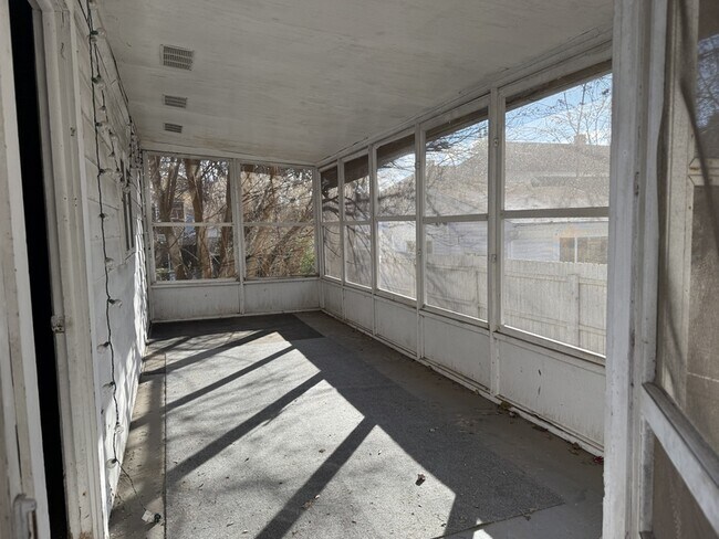 Building Photo - 1117 Clymena St