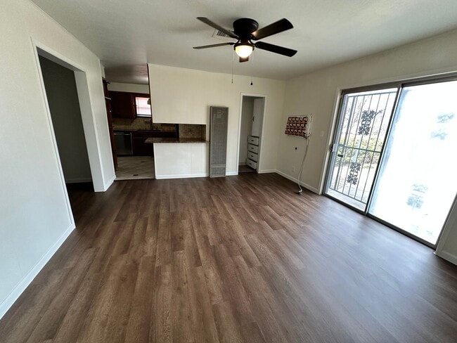 Building Photo - 3 Bed 2.5 bath house in OKC
