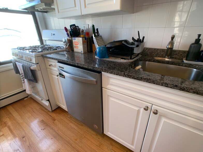 Building Photo - 181 Allston St