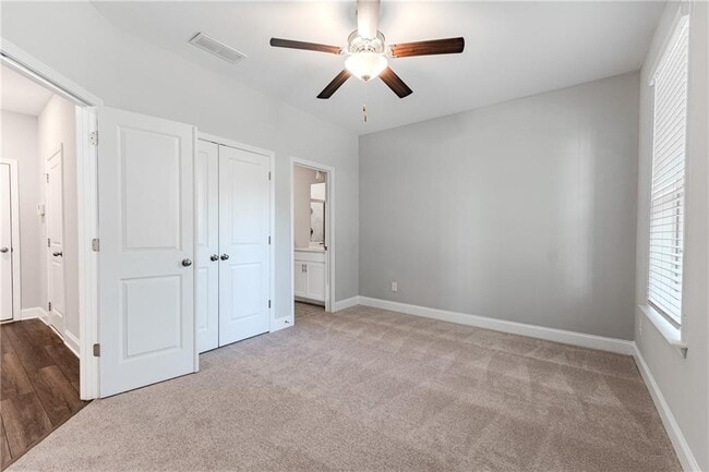 Building Photo - 5051 Pinckney Ln