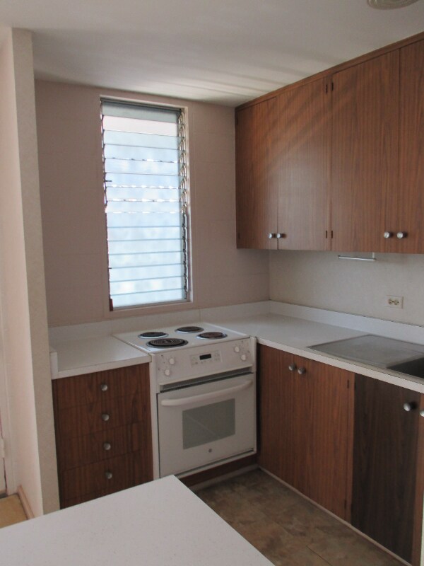 Building Photo - 1077 Ala Napunani St