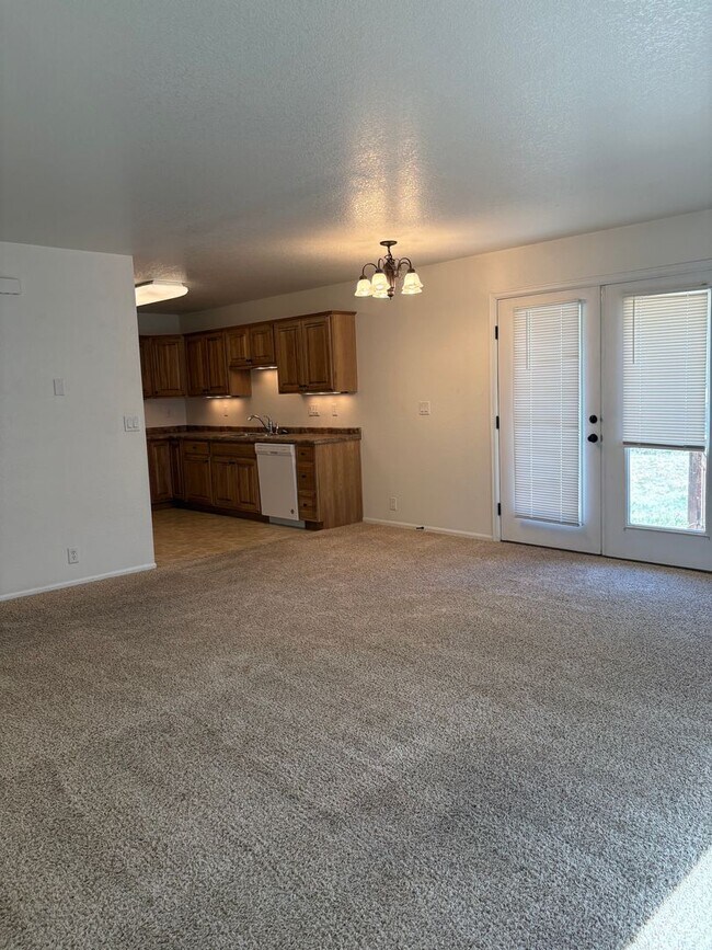 Building Photo - 4385 Oro Blanco Dr