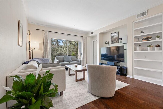 Building Photo - 6000-3 Shepherd Mountain Cove