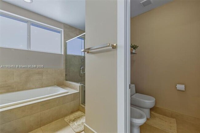 Building Photo - 10359 NW 67th Terrace