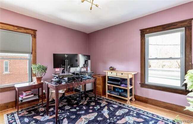 Building Photo - 230 Pennsylvania St