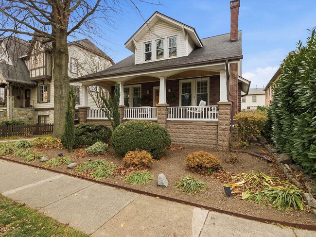 Building Photo - 912 N Highland St