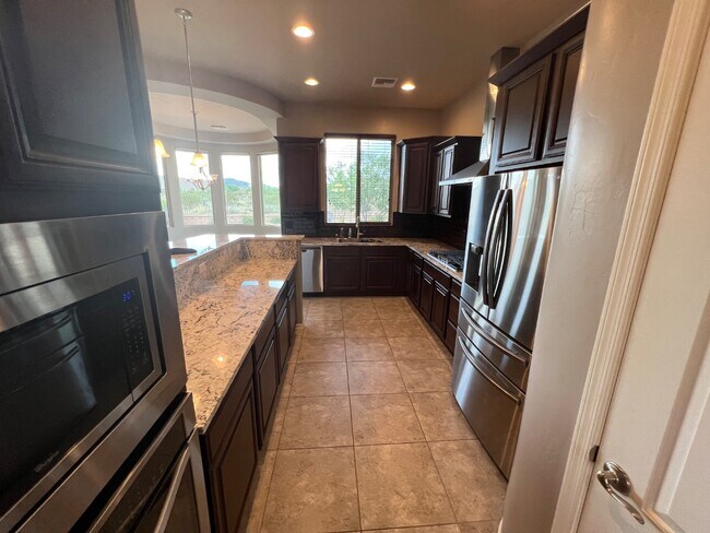 Building Photo - 14466 E Flamingo Cres Pl