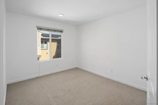 Bedroom (2) on 3rd fFllor - 357 Mission Terrace Ave