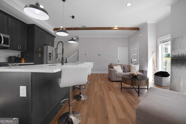 Building Photo - 957 Ashby Grove SW