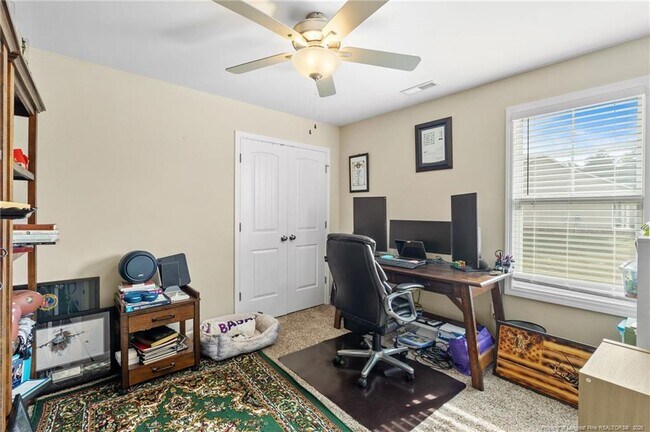 Building Photo - 50 Basswood Ct