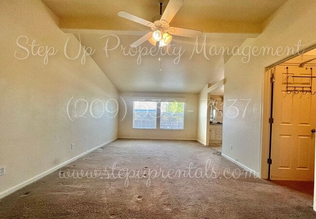 Building Photo - Comfortable & Well-Appointed 3-Bedroom Hom...