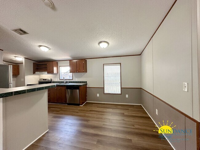 Building Photo - 3 Bedroom Home Near Both Bases