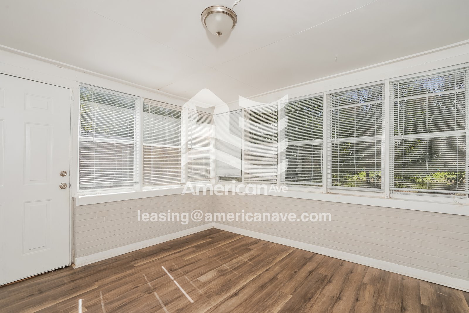 Building Photo - 1279 Ramona Ave