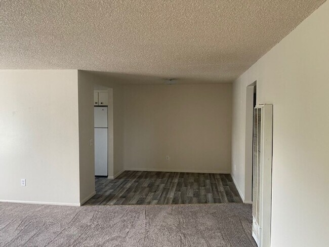 Building Photo - 381 Alice St