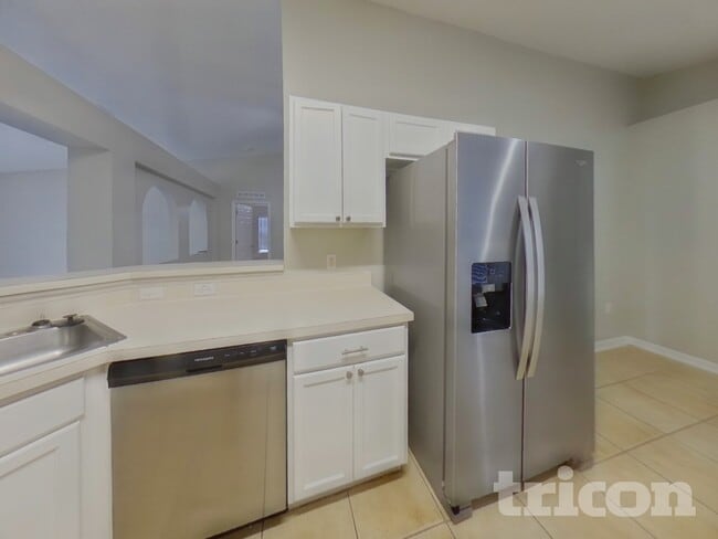 Building Photo - 916 Jayhil Dr