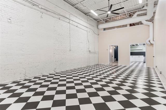 Building Photo - 306 S Walton St