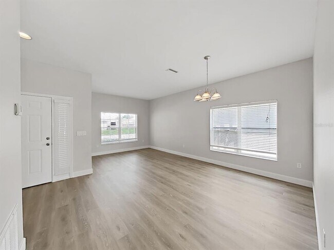 Building Photo - 11908 Fern Blossom Dr