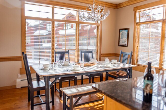 Building Photo - Immaculate Spanish Peaks Condo with Hot Tub & Pool Access