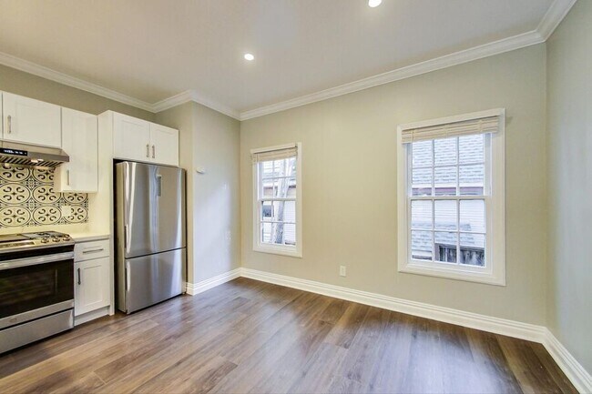 Building Photo - 297 MacArthur Blvd