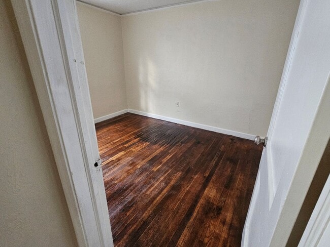 Building Photo - 4627 Estelle Dr