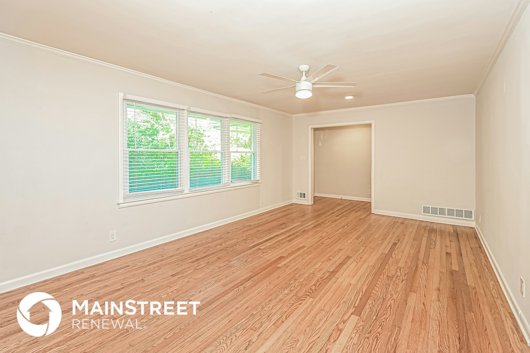 Building Photo - 1512 Knollwood Terrace