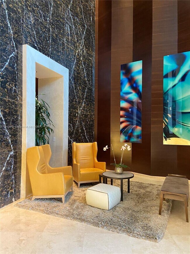 Building Photo - 16001 Collins Ave