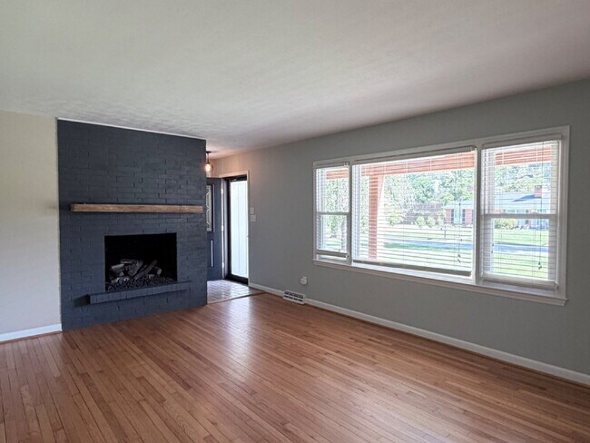 Building Photo - Updated 3BR Home in Beaver Lake | Fenced Yard, Garage, Covered Porch & Outdoor Fireplace | Pet Fr...