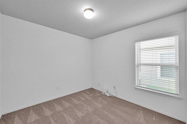 Building Photo - 21011 Twining Rose Ln