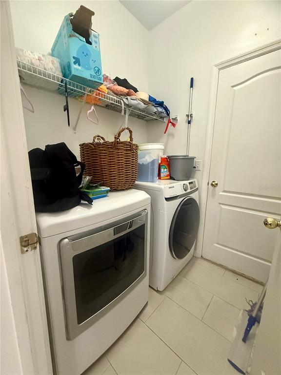 Building Photo - 1008 Royal Ridge Dr