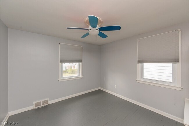 Building Photo - 4441 Baintree Rd