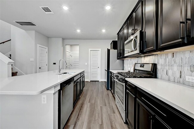 Building Photo - 7317 Travertine Spring Dr