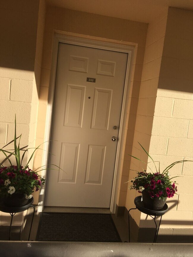 Building Photo - 5halb01