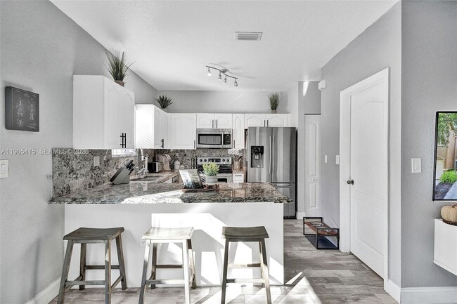 Building Photo - 8518 SW 214th Ln