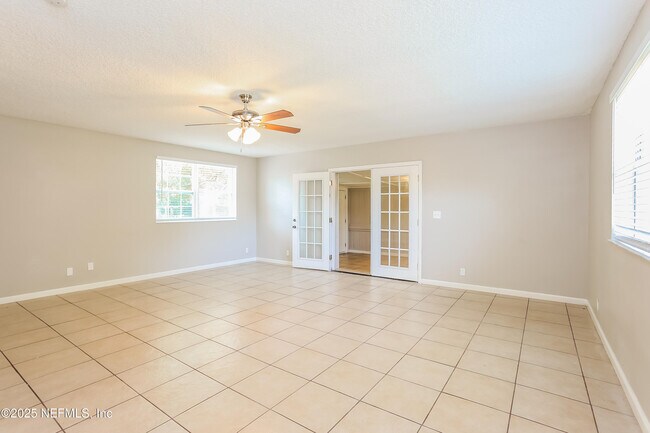 Building Photo - 5023 Donnybrook Ave