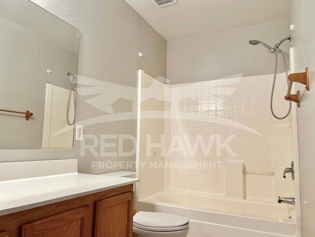 Building Photo - 2701 E Bagdad Rd