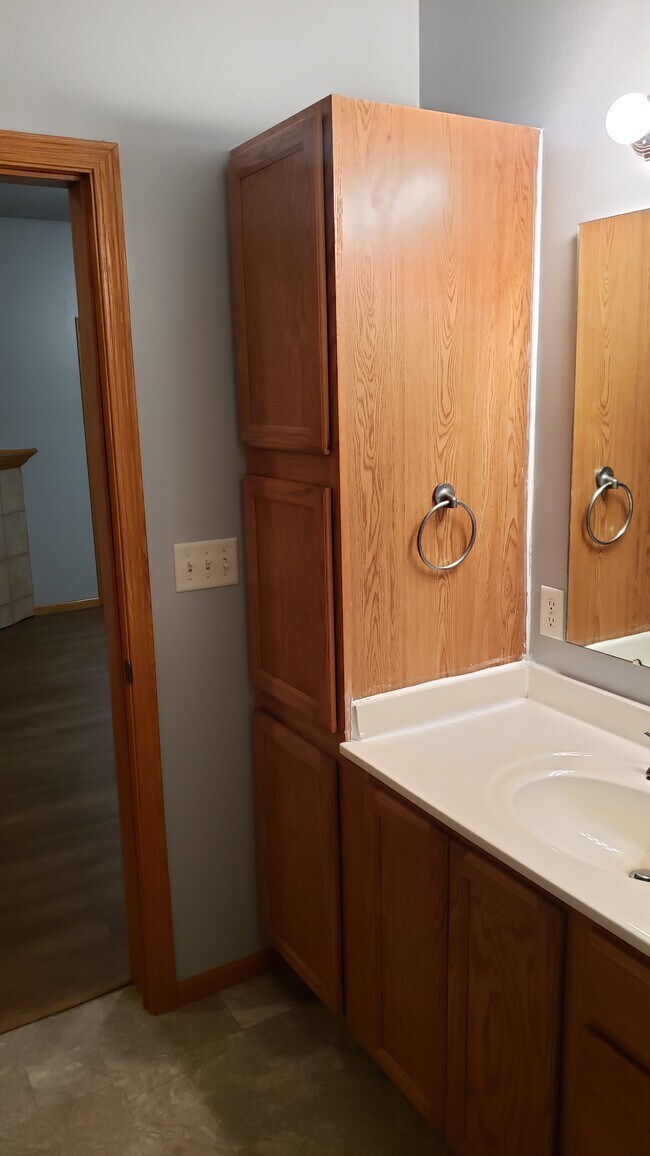 Bathroom 2 - 888 Boston Way