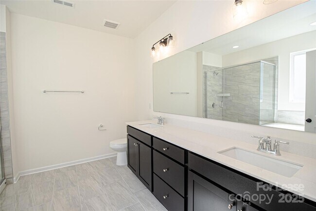 Building Photo - 3030 Falling Stone Cir