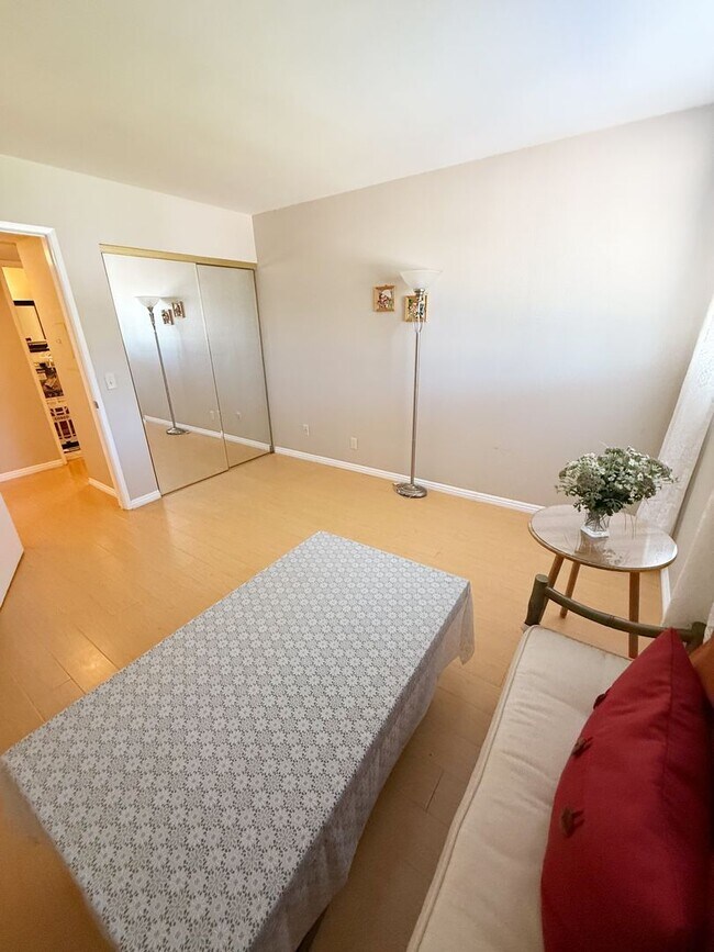 Building Photo - Beautiful 2 Bed/2 Bath Condo for Rent in Mission Verde!
