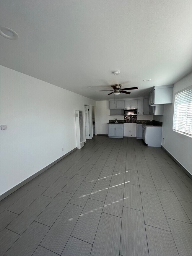 Building Photo - 1 Bedroom 1 Bath Apartment, New Construction